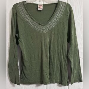 Faded Glory Olive V-Neck Embroidered Long Sleeve Top